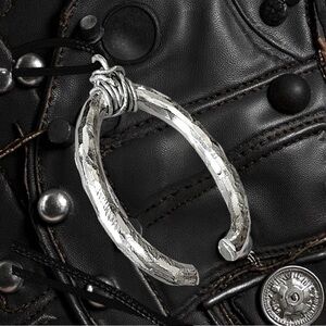 5 For $25💫Alternative Silver Arc Pendant Necklace